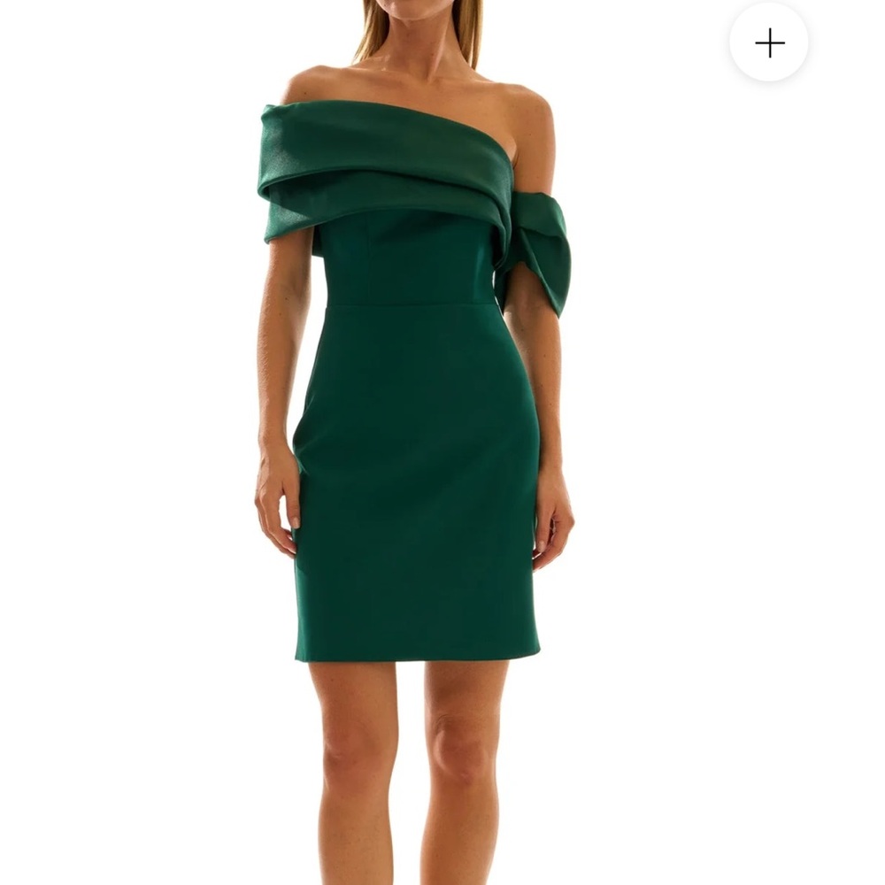 Elegant Off-Shoulder Green Dress